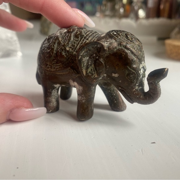 Elephant statue - Picture 5 of 5